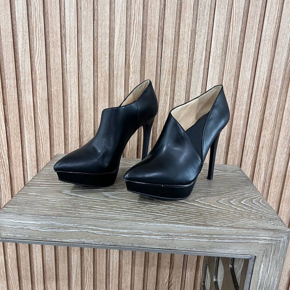 Jessica Simpson Black Platform Booties